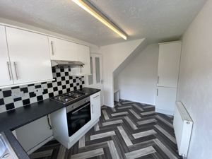 KITCHEN 2- click for photo gallery